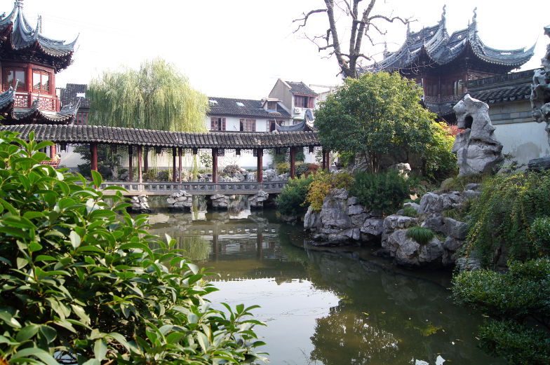 Ausblick Brücke im Yu Garden in Shanghai