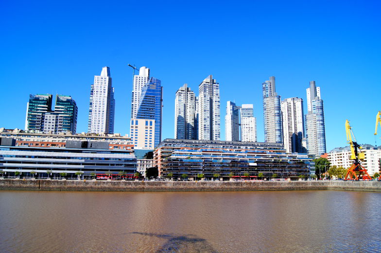 Viele neue Wolkenkratzer entstehen in Buenos Aires