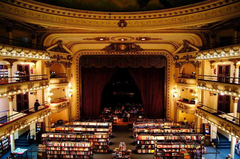 In Buenos Aires wurde ein Theater zur Buchhandlung umgebaut