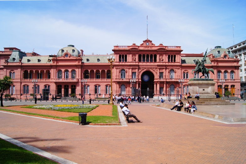 Casa Rosada auf dem Plaza de Mayo in Buenos Aires mit Sitz des Praesidenten