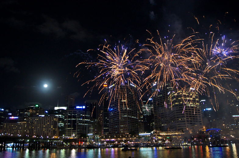 Das Feuerwerk am Darling Harbour in Sydney ist ein Erlebnis
