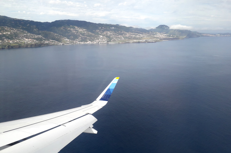 Anflug auf Madeira bester Blick auf der rechten Seite vom Flugzeug Funchal Tipps