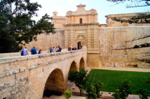 Mdina Gate Sehenswuerigkeiten Malta