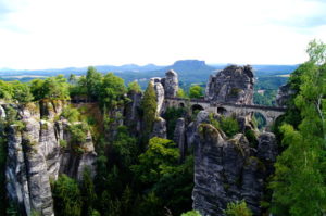 Reiseziel Bastei eine Felsformation in Deutschland