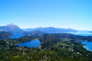 Berg und Seenlandschaft Patagonien Argentinien Fakten