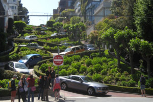 Kurvigste Straße der Welt in San Francisco Fakten