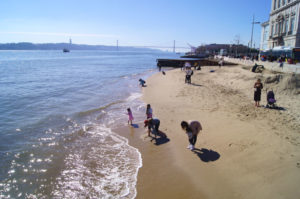 Strand in Lissabon besuchen