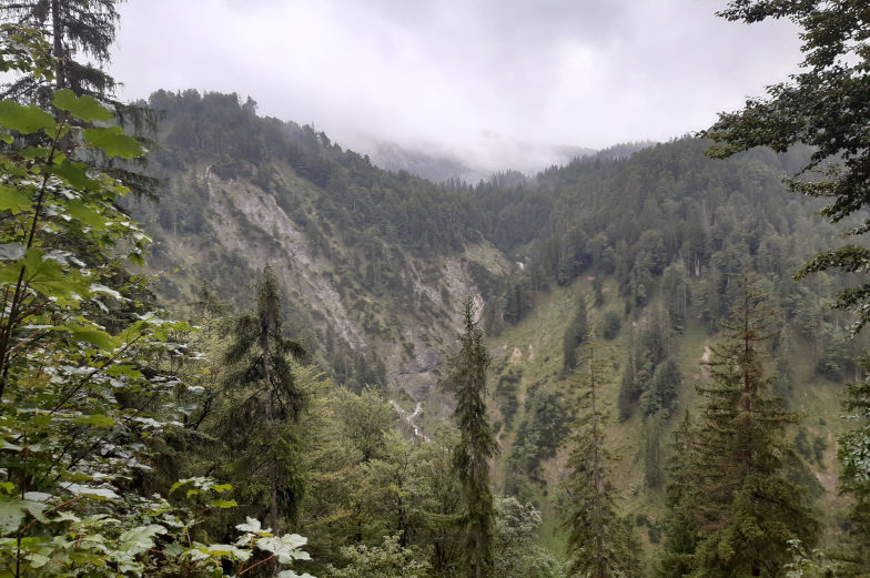 Zweite Etappe Alpenüberquerung Ausblick Zillertaler Alpen