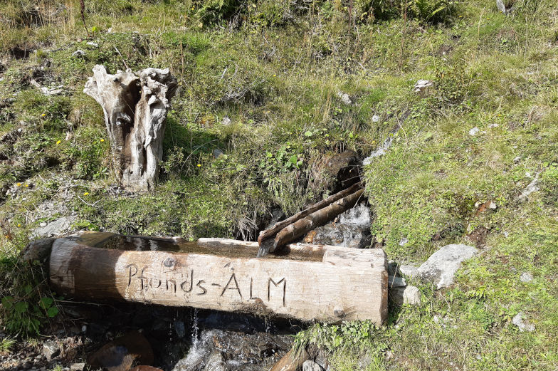 Vorbei an der Pfundsalm fünte Etappe der Alpenüberquerung 