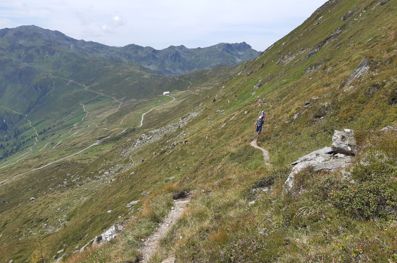 Wanderung auf den höchsten Punkt der fünften Etappe er Alpenüberquerung