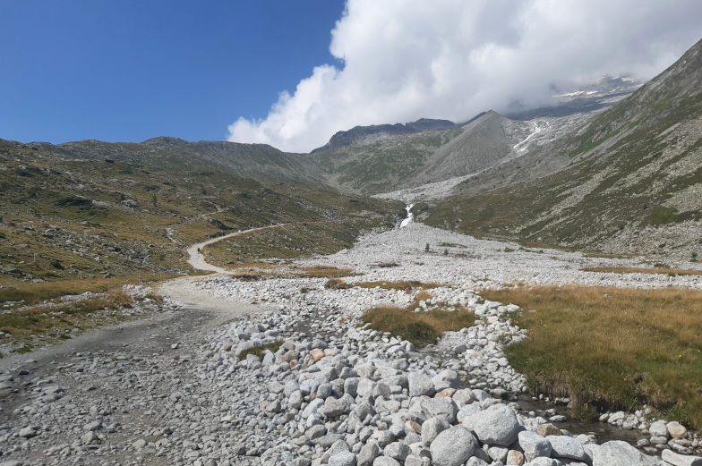 Blick auf Gletscher auf sechster Etappe er AAlpenüberquerung