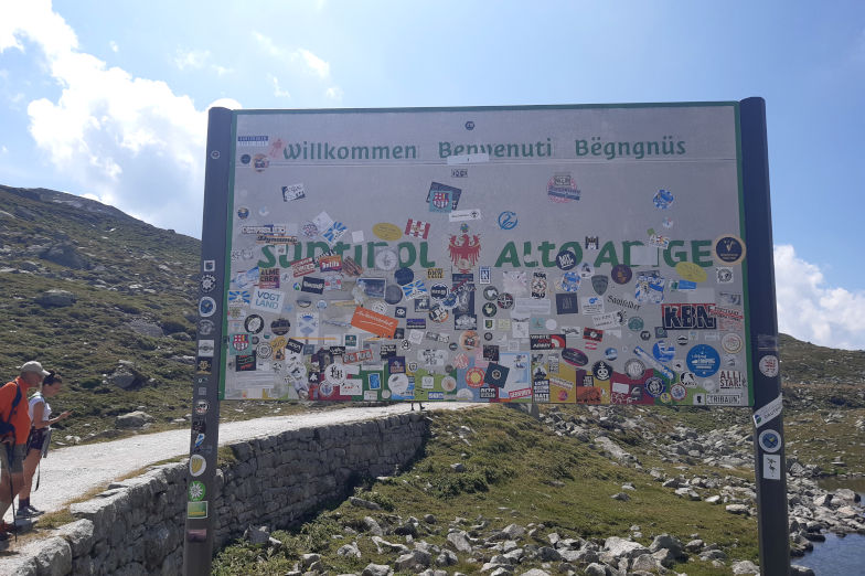 Grenze zu Italien wird erreicht auf sechster Etappe der Alpenüberquerung